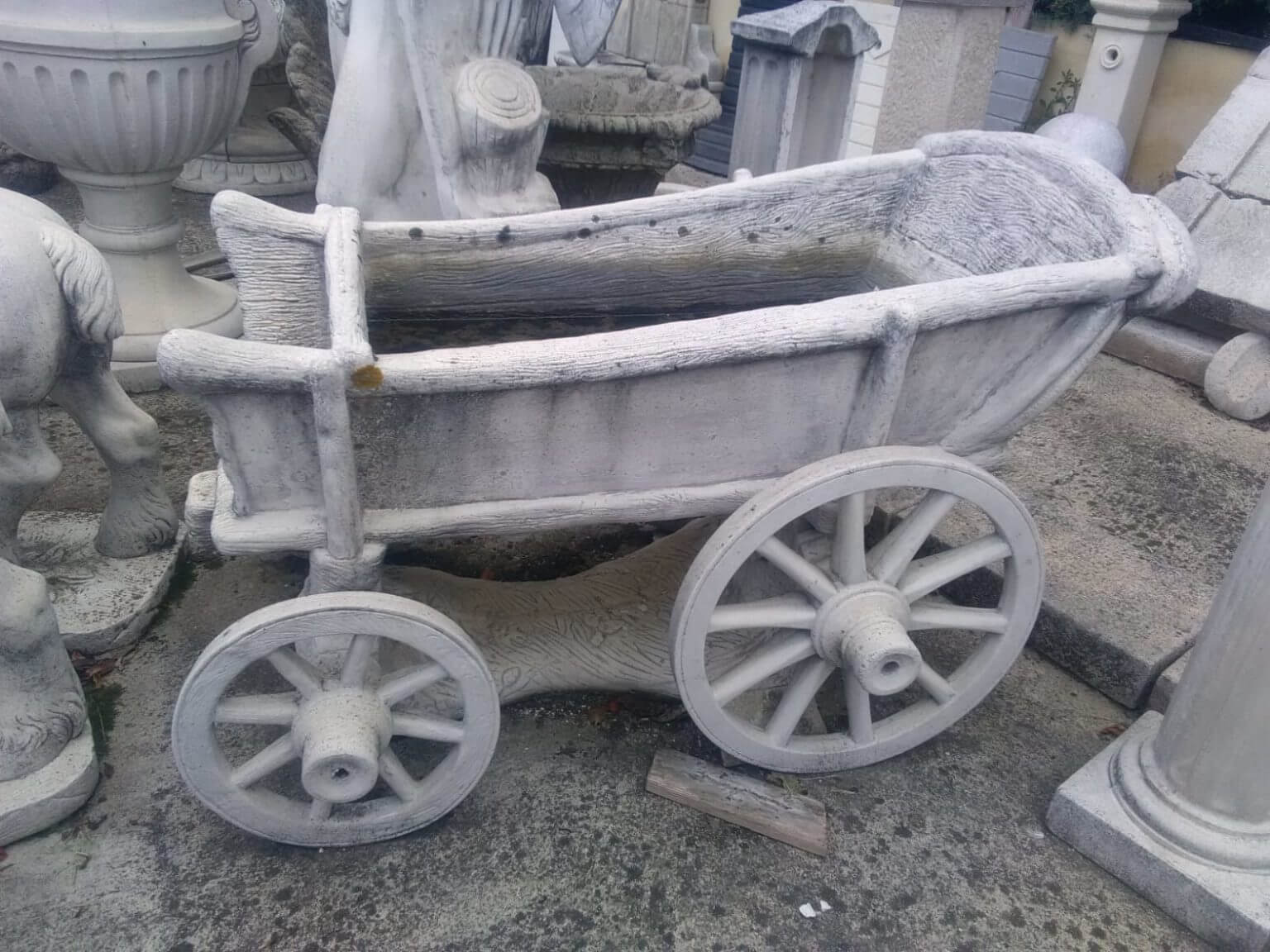 Statue Chevaux de Trait et Charrette - Image 2